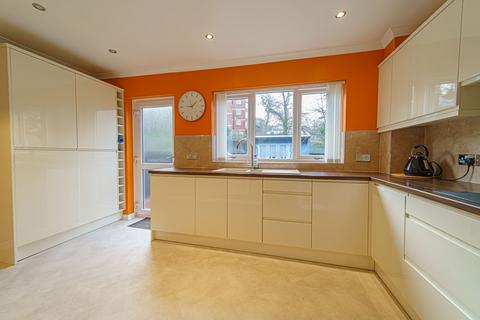 2 bedroom terraced house for sale, Forest Close, Newport, NP19