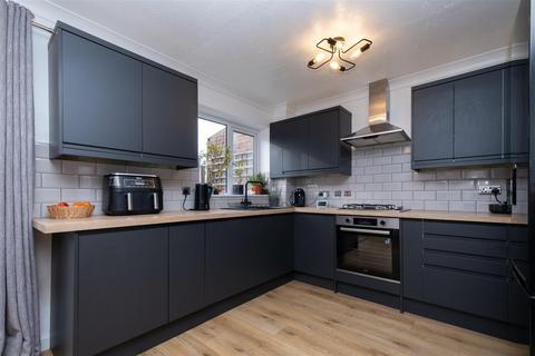 8 Lindridge Close, Herne Bay, CT6 7TD