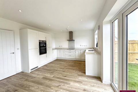 4 bedroom detached house for sale, Swn Y Mor, Gronant Road, Prestatyn, Denbighshire  LL19 9HP