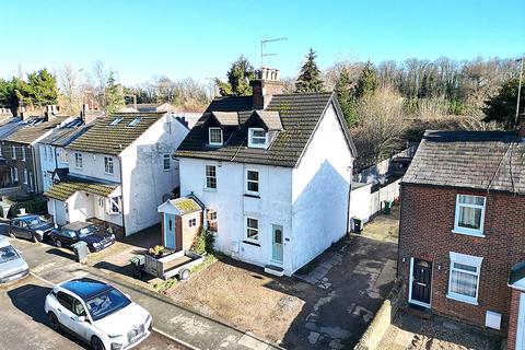 2 bedroom semi-detached house for sale, Railway Terrace, Kings Langley WD4