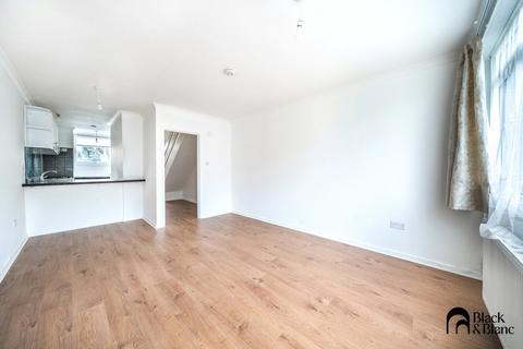 2 bedroom maisonette to rent, Bedford Court, Tavistock Road, Croydon, Surrey, CR0