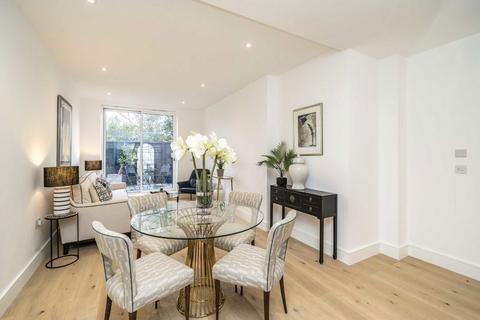 3 bedroom flat for sale, Kingsbridge Avenue, London W3