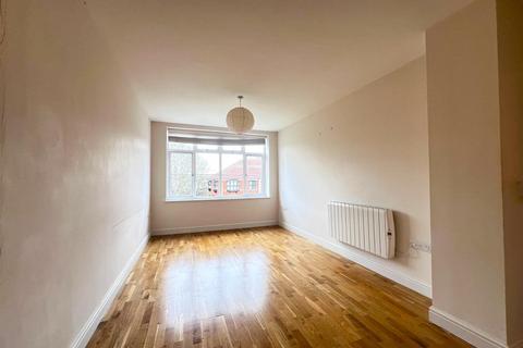 2 bedroom apartment to rent, Air Balloon Road, Bristol