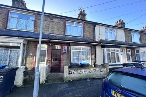 3 bedroom terraced house for sale, Telham Avenue, Ramsgate, CT12