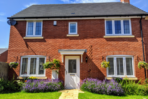 4 bedroom detached house for sale, Glen Road, Loughborough LE11