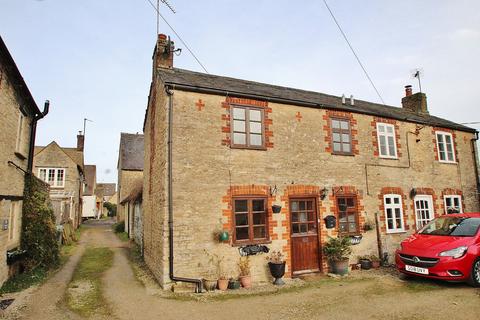 1 bedroom cottage for sale, Newland, Witney, OX28