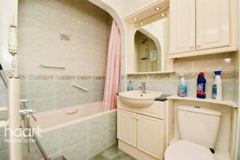 2 bedroom flat for sale, Monnow, Monmouth