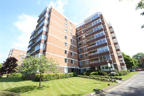 2 bedroom flat to rent, Greenacres, Preston Park Avenue, Brighton