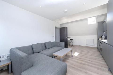 1 bedroom apartment for sale, Lewy House, 1 Langley Park, Mill Hill, London, NW7