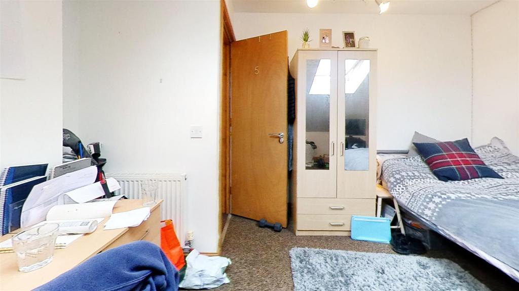 305-Heeley-Road-Bedr