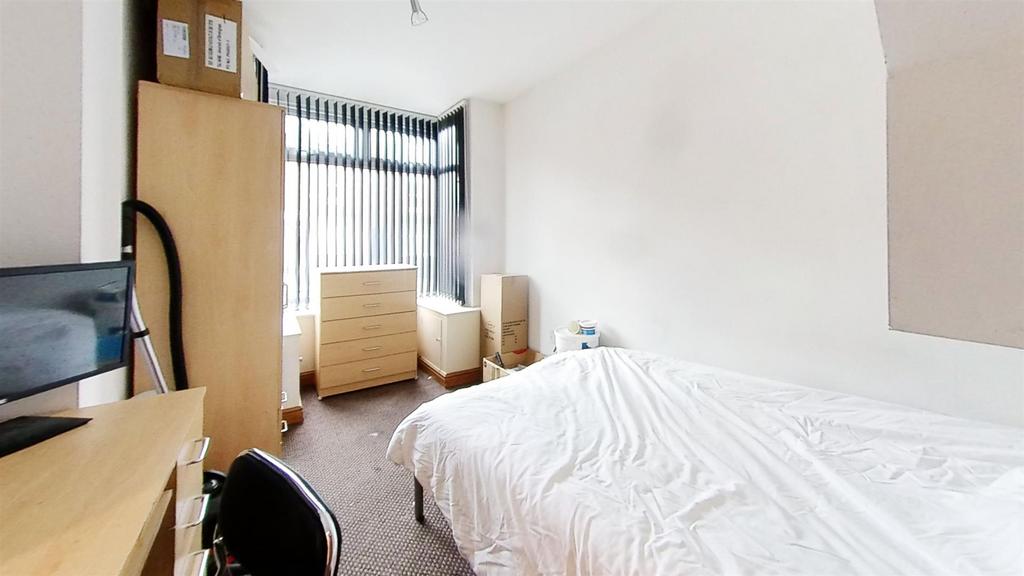 305-Heeley-Road-Bedr