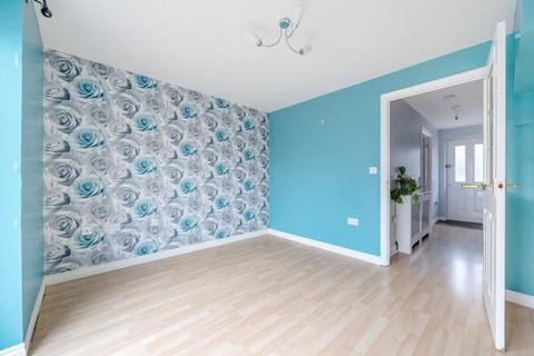 2 bedroom end of terrace house for sale, Carterton,  Oxfordshire,  OX18