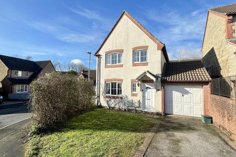 3 bedroom detached house for sale, Canterbury Close, Ivybridge PL21