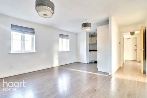 2 bedroom apartment to rent, Wilkinson Road, BEDFORD