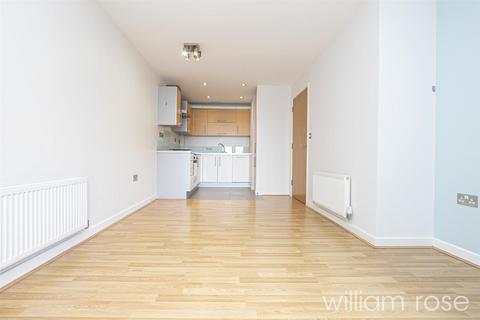 1 bedroom apartment to rent, Jubilee Court, London E18