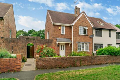 3 bedroom semi-detached house for sale, St Leonards Place, Malinslee, Telford, TF4