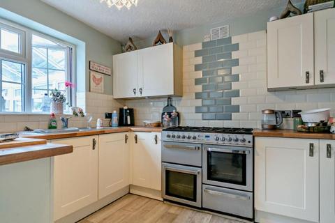 3 bedroom semi-detached house for sale, St Leonards Place, Malinslee, Telford, TF4