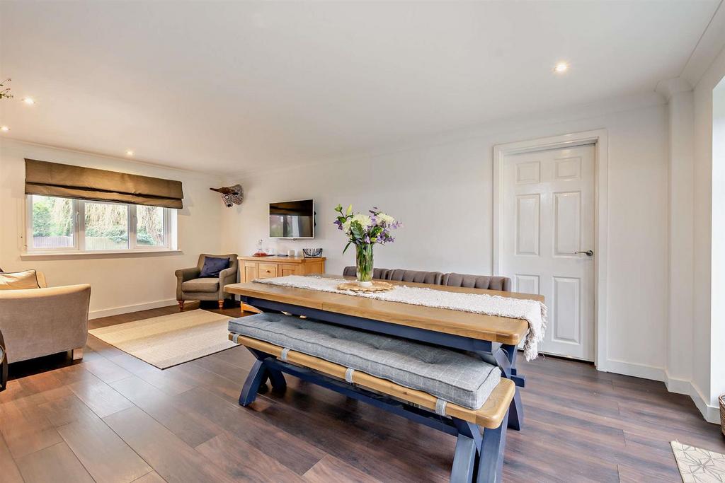 8634429-interior19-800.jpg