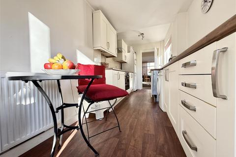 13 Cranfield Road West, Carshalton, SM5 4LU