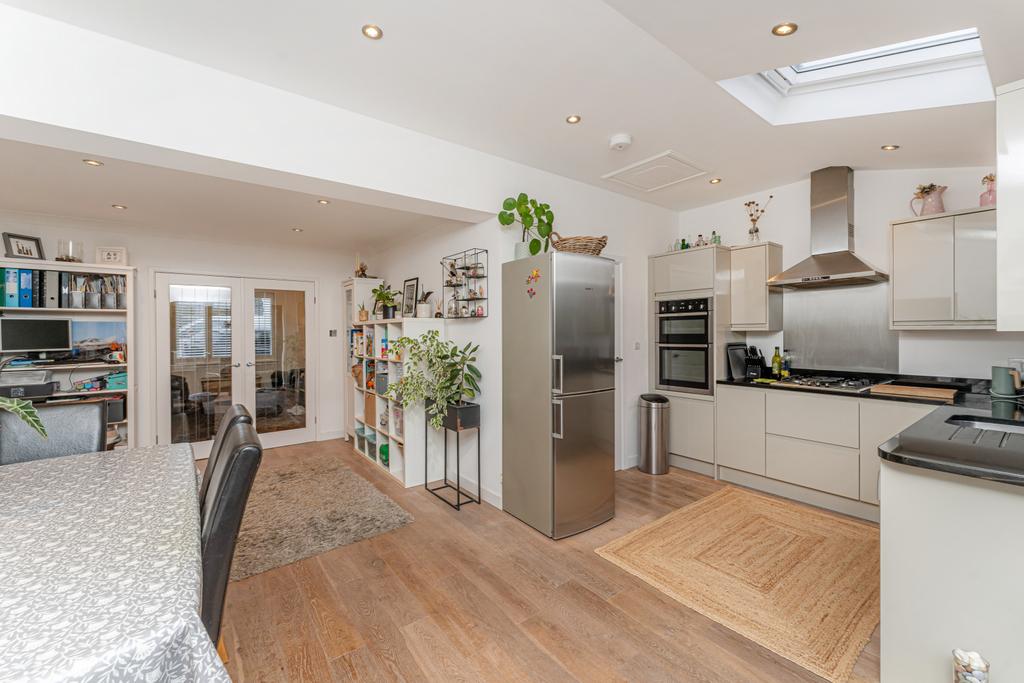 Kitchen Dining Area