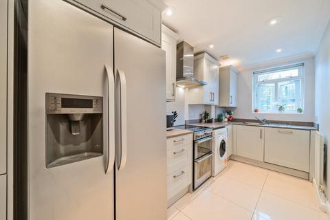 2 bedroom apartment for sale, Elgin Avenue, London