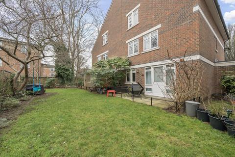 2 bedroom apartment for sale, Elgin Avenue, London