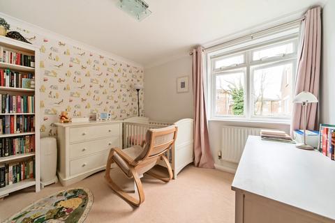 18 Elgin Avenue, London, W12 9NP