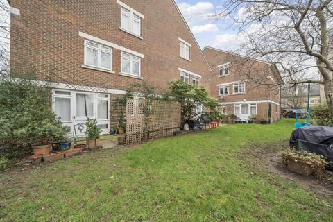 18 Elgin Avenue, London, W12 9NP