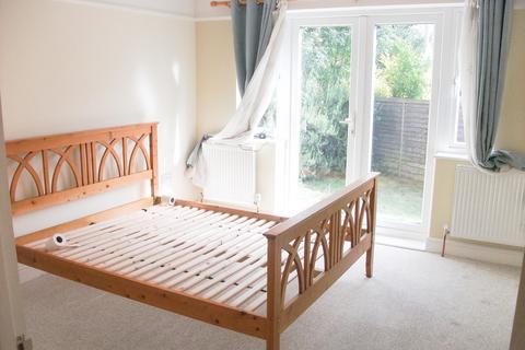 2 bedroom flat to rent, Wellington Road, St Albans, AL1