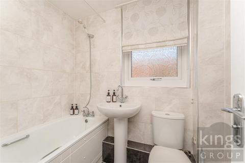 3 bedroom terraced house for sale, Boundary Road, London