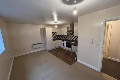 2 bedroom apartment to rent, The Woodlands, Pinxton NG16