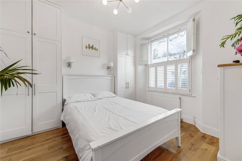 2 bedroom flat for sale, Broughton Road, Fulham, London, SW6