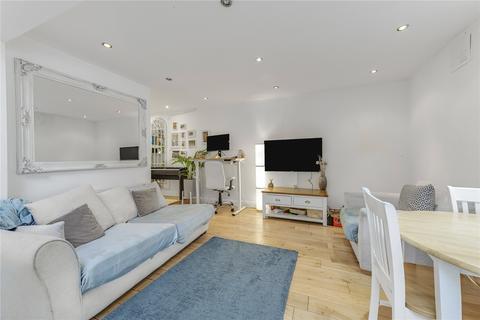 2 bedroom flat for sale, Broughton Road, Fulham, London, SW6