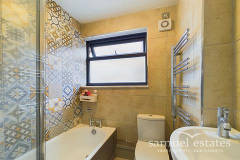 99 Runnymede, London, SW19 2RQ