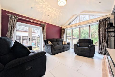 2 bedroom bungalow for sale, Heathfield, Bolton