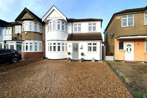 5 bedroom end of terrace house for sale, Lynton Road, Harrow HA2