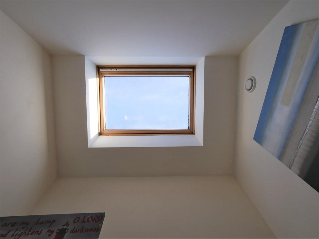 Kitchen rof velux