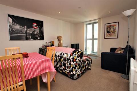 2 bedroom flat to rent, Marsh Street, Bristol BS1