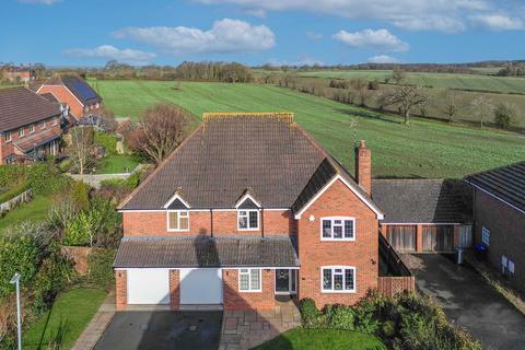 1 Todenham Way, Hatton Park, Warwick, CV35 7UE