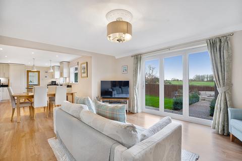 1 Todenham Way, Hatton Park, Warwick, CV35 7UE