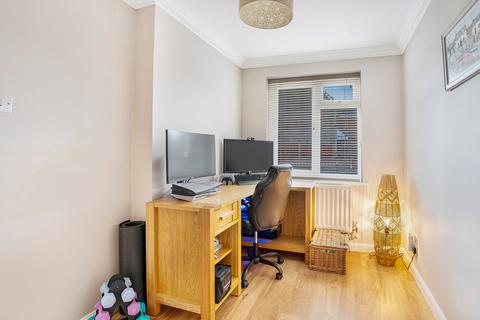 1 Todenham Way, Hatton Park, Warwick, CV35 7UE