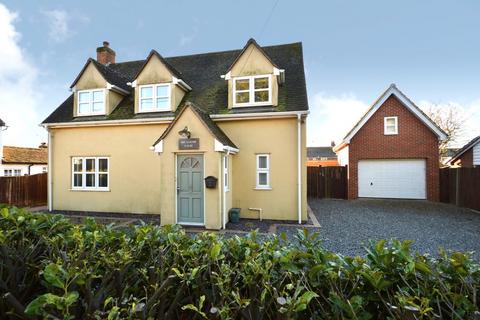 3 bedroom detached house for sale, Church Road, Halstead CO9