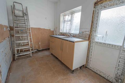 2 bedroom terraced house for sale, Kentish Road, Birmingham B21