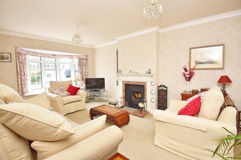 4 bedroom detached house for sale, Leadhall Drive, Harrogate