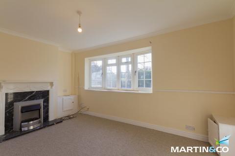 3 bedroom semi-detached house to rent, Bottetourt Road, Selly Oak, B29