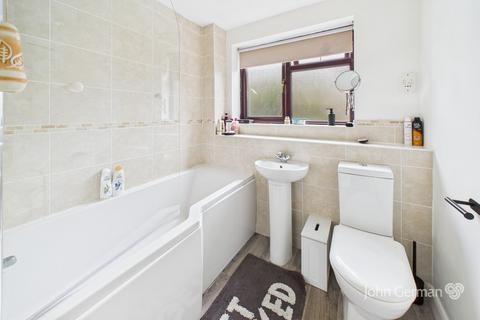 undefined, Deepdale Close, Gamston, Nottingham