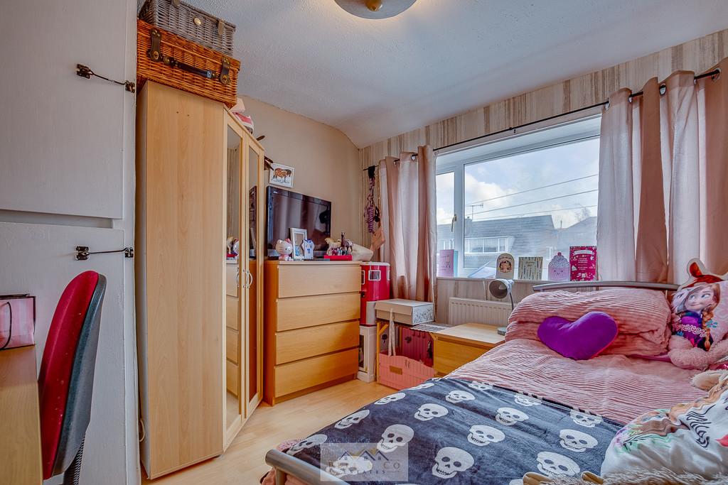 Bedroom 2.1