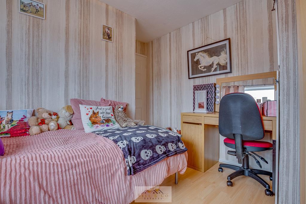 Bedroom 2.3