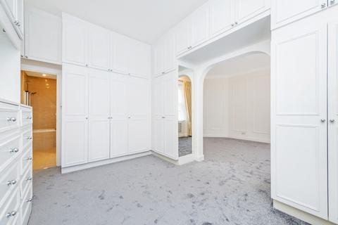 4 bedroom flat to rent, Hanover House St. Johns Wood NW8