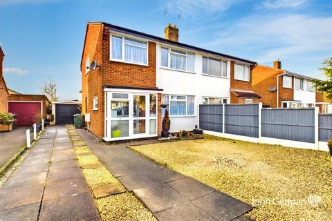 3 bedroom semi-detached house for sale, Tiverton Road, Loughborough